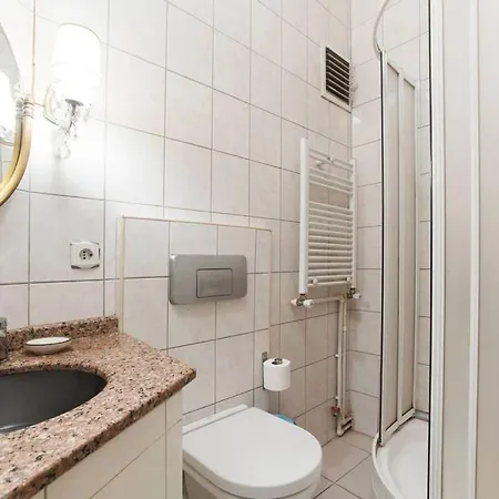 Apartment In The Heart Of The City4 Istanbul
